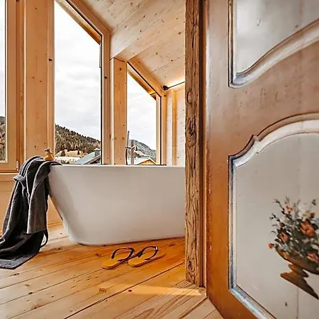 Hotel Bio-hotel Oswalda-hus 4*